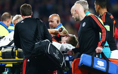 عکس روز | ساق شکسته شده لوک شاو بعد از عمل