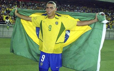 تیم منتخب تاریخ فوتبال از نگاه رونالدو