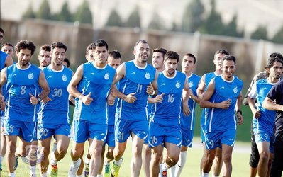 افجه‌ای درباره کسر قرارداد: بازیکنان تعصب دارند و شرایط را درک می‌کنند