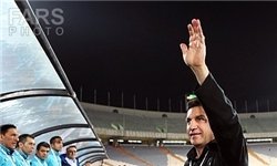 قلعه نویی:برخی کارشناسان با حب و بغض حرف می زنند/ با من مشکل دارید استقلال را نزنید