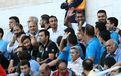 حاشیه‌های نفت - الاهلی | کی‌روش نتوانست وارد آزادی شود و برگشت! / کری پرسپولیسی‌ها به مظلومی با یاد زاید