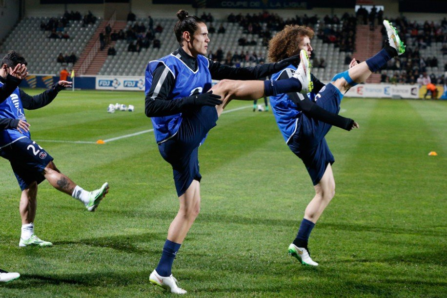 cavani and david luiz new pic psg v ajaccio.jpg