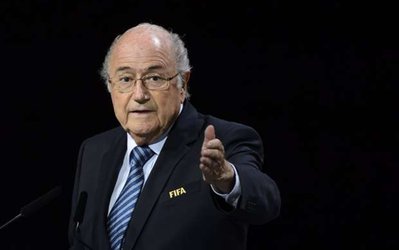 بلاتر از اقدامات آمریکا و اروپا انتقاد کرد