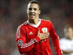 رقابت منچستریونایند، لیورپول، چلسی، بر سر جذب رودریگو