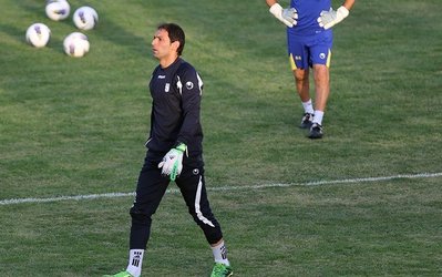 نقل و انتقالات | احمدی قراردادش را با سپاهان تمدید کرد