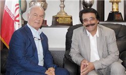 دیدار علیرضا افتخاری با مدیرعامل استقلال+ عکس