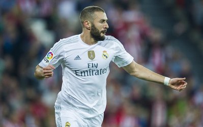 بنزما: مهم نیست من گل بزنم یا رونالدو