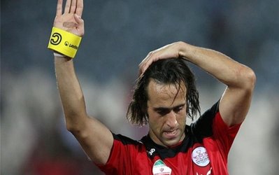 پیام اینستاگرامی علی کریمی: از اینکه برای مردم کم گذاشتم شرمسارم