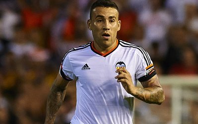 اوتامندی در آستانه ترک والنسیا