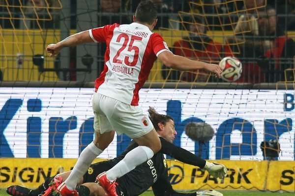 دورتموند 0 - 1 اوگزبورگ/ هفته نوزدهم بوندسلیگا/گل مسابقه