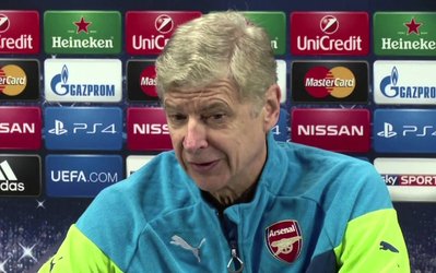 پاسخ ونگر به منتقدان: من را در پایان فصل قضاوت کنید