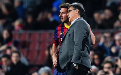 جراردو مارتینو: علاقه مردم را به مسی درک می کنم، اما او مصدوم است