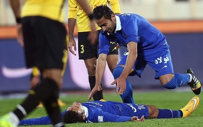 ابراهیمی: من هم می‌توانم بگویم عاشق قلعه‌نویی هستم اما در زمین حرفم را می‌زنم / مشکل بدنی نداریم