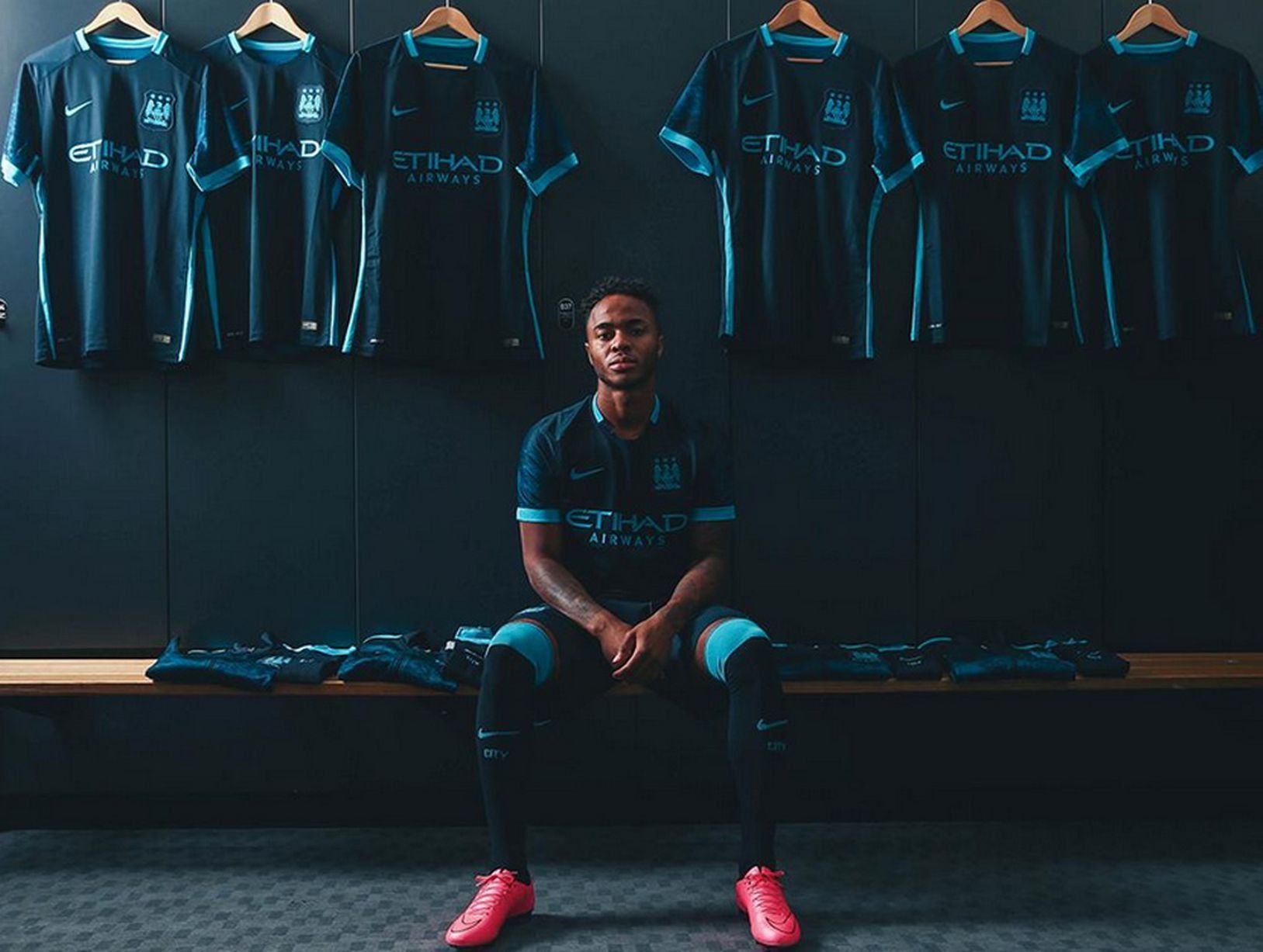 Manchester City - Away Kit - 2015-2016 -01.jpg