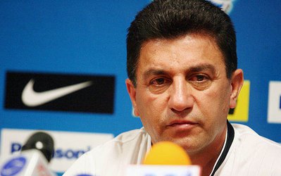 ضعیف‌ترین داور عمرم را دیدم!/ این فوتبال نیست؛ نتایج باید داخل زمین رقم بخورد