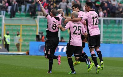 سریآ | میلان ۱ - ساسوئولو ۲ / پالرمو ۵ - کالیاری ۰