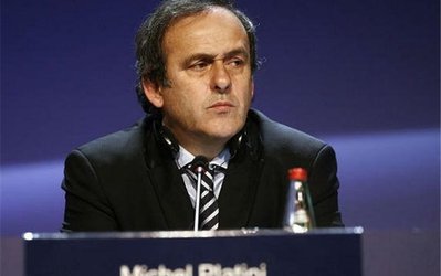 پلاتینی: تصمیم ریبری را درک نمی‌کنم/ فوتبال از دست بلاتر در عذاب است