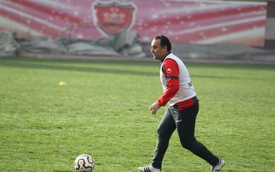 حاشیه‌های تمرین پرسپولیس | حسین عبدی با ناراحتی به رختکن رفت/ابهام در همکاری دستیار درخشان با برانکو