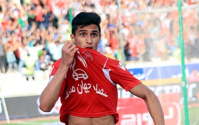 ناگفته‌های‌ گلزن دربی‌ از زندگی‌ در انباری‌ / علیپور: خسته شدم، یک متر جای خواب هم ندارم