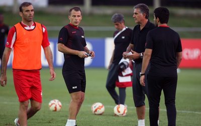 اعتراض کی‌روش به مسوولان AFC: تمرینات از اطراف زمین دید دارد!