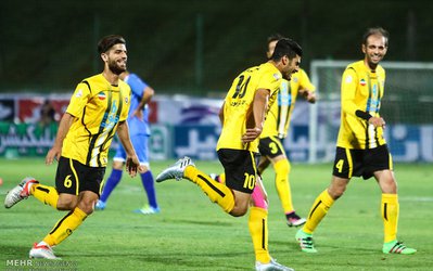 خریدهایی که زیر پای ویسی راخالی می کنند/ رگه‌های اختلاف در سپاهان