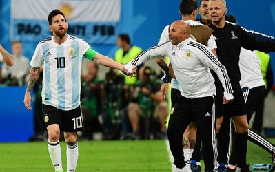 سامپائولی به مسی چه گفت؟