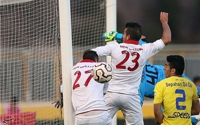 جام حذفی | نفت تهران 1 - صنعت ساری 1 / سومین دیدار مرحله یک‌چهارم هم در 90 دقیقه برنده نداشت!