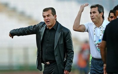 استیلی: سیاسی مزد خدمتش به پرسپولیس را با زندانی شدن گرفت