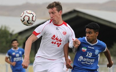 نقل و انتقالات | پراهیچ یک فصل دیگر با پدیده تمدید کرد