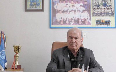 افشارزاده: قلعه‌نویی سال بعد هم سرمربی استقلال است/ کادر فنی تغییر نمی‌کند