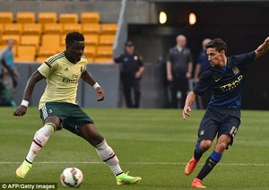 سولی علي مونتاری - خسوس ناواس