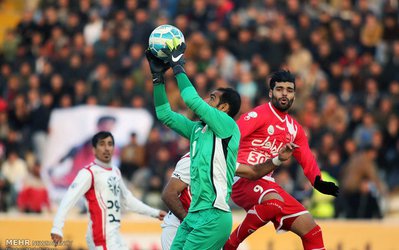 پرسپولیس به دنبال مهاجم اروپایی/ جانشین طارمی از یورو می‌آید؟