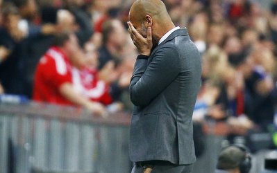 عکس روز | فشار دیدار بایرن - پورتو و شلوار پاره‌ی پپ!