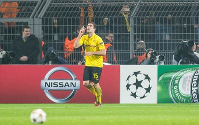 مصدومیت مدافع یونانی دورتموند / سوکراتیس ۲ هفته غایب است