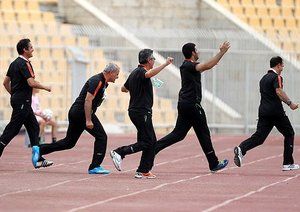 شادمانی نیمکت نفت تهران|نفت تهران 3-0 سپاهان / لیگ برتر