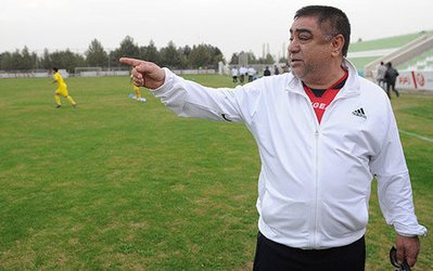 تسلیت برادران پیروانی به خانواده مظلومی و جامعه فوتبال