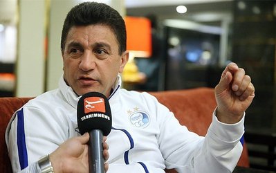 قلعه‌نویی: بازیکن با حجازی کار نکرده اما از مکتب او حرف می‌زند/ در ايران اگر سالم كار كنی، ريشه‌ات را می‌زنند / برنامه نود و صدا و سيما عليه من هستند