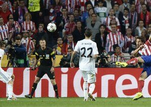 رائول گارسیا|ضربه تماشایی رائول گارسیا در دقیقه ی 51 بازی.