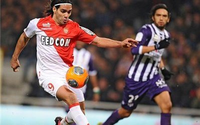 فالکائو رویای برلوسکونی