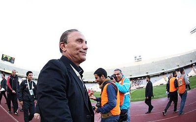 افشای ارتباط مربیان پرسپولیس و تراکتورسازی با بازیکنان فولاد/ حاشیه سازی فولاد یا سوتی درخشان؟