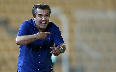استیلی: می‌خواهیم پرسپولیس را حــذف کنیم / اگر در جام‌جهانيی‌ تيم جوانی‌ داشتيم بازيكنان بيشتری‌ به اروپا مي‌رفتند