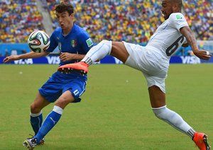 متیو دارمیان - پریرا|تلاش پریرا برای متوقف کردن دارمیان از ایتالیا .