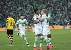 شادی بازیکنان وولفسبورگ|بوروسيا دورتموند 1 - 3 وولفسبورگ / جام حذفی