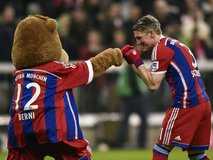 برنده‌ها و بازنده‌های هفته دوازدهم بوندسلیگا / فاصله‌گرفتن بایرن در صدر و توقف دوباره‌ی دورتموند