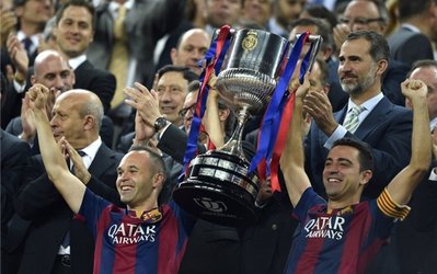 گزارش تصویری | جشن قهرمانی بارسلونا در نیوکمپ / دبل شاگردان انریکه و خیز برای فتح سه گانه