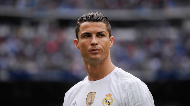 cristiano-ronaldo-is-reportedly-being-paid-22-million-to-not-appear-in-martin-scorseses-new-movie.jpg