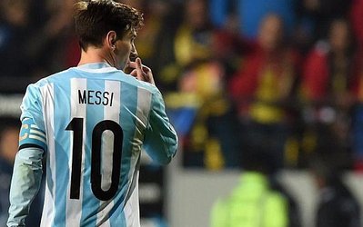 وقتی آگرو، مسی را احمق خطاب کرد