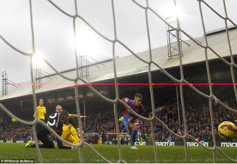 Crystal Palace 3-1 Liverpool - 1393-09-02 - 3.JPG