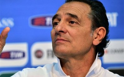 پراندلی به دنبال مهاجمانی از سری A