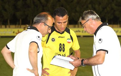 کریمی: کرانچار بماند به پیشنهادات دیگرم فکر می‌کنم/ امیدوارم کی‌روش دوباره به ما شانس دهد